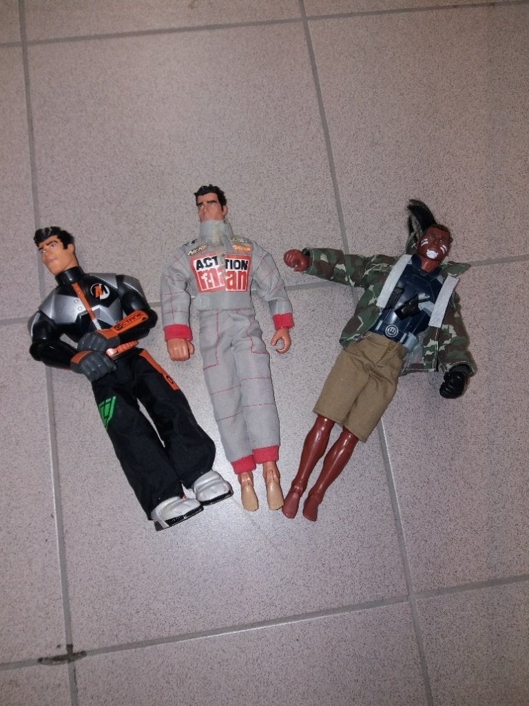 Figurines, Ophalen