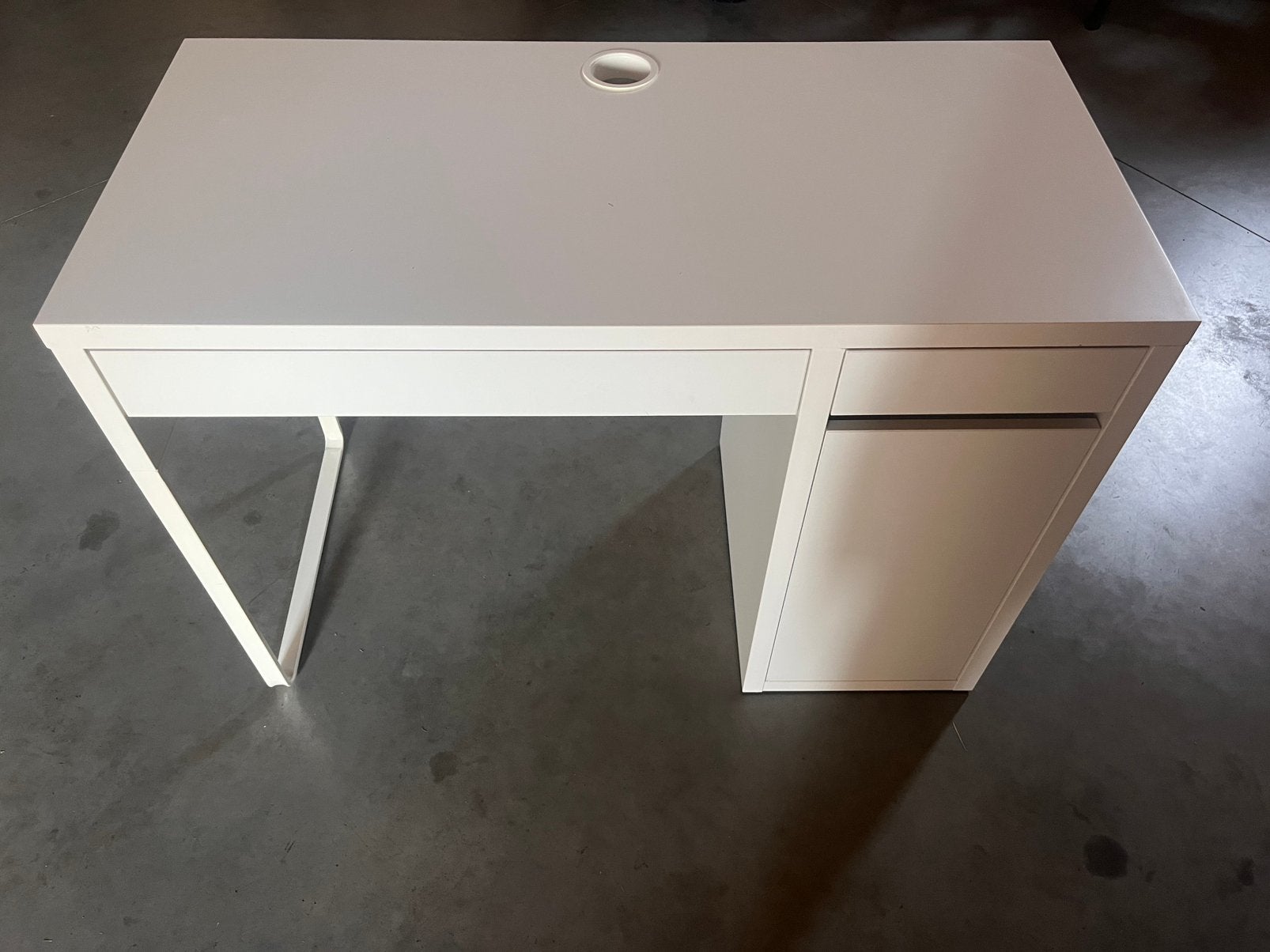 Kinderbureau, Kinderbureau, Ophalen of Verzenden, Zo goed als nieuw, IKEA