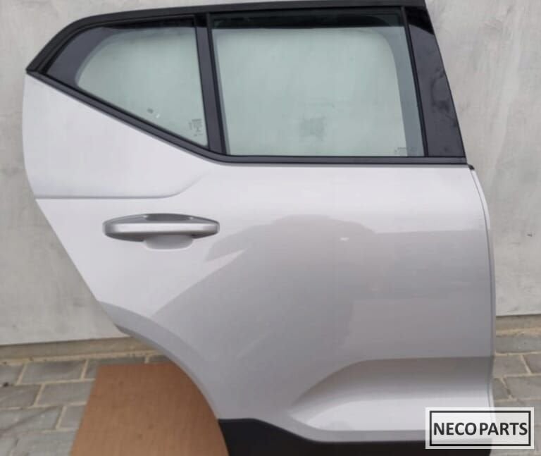 VOLVO XC40 XC 40 PORTIER DEUR KLEUR 735 ALLES LEVERBAAR !!, Auto-onderdelen, Gebruikt, -, Ophalen of Verzenden, Volvo