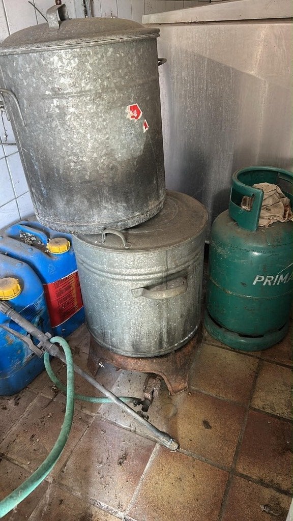 Gasbekken en 2 ketels om te steriliseren, Ophalen, Gebruikt, Overige materialen, Overige typen