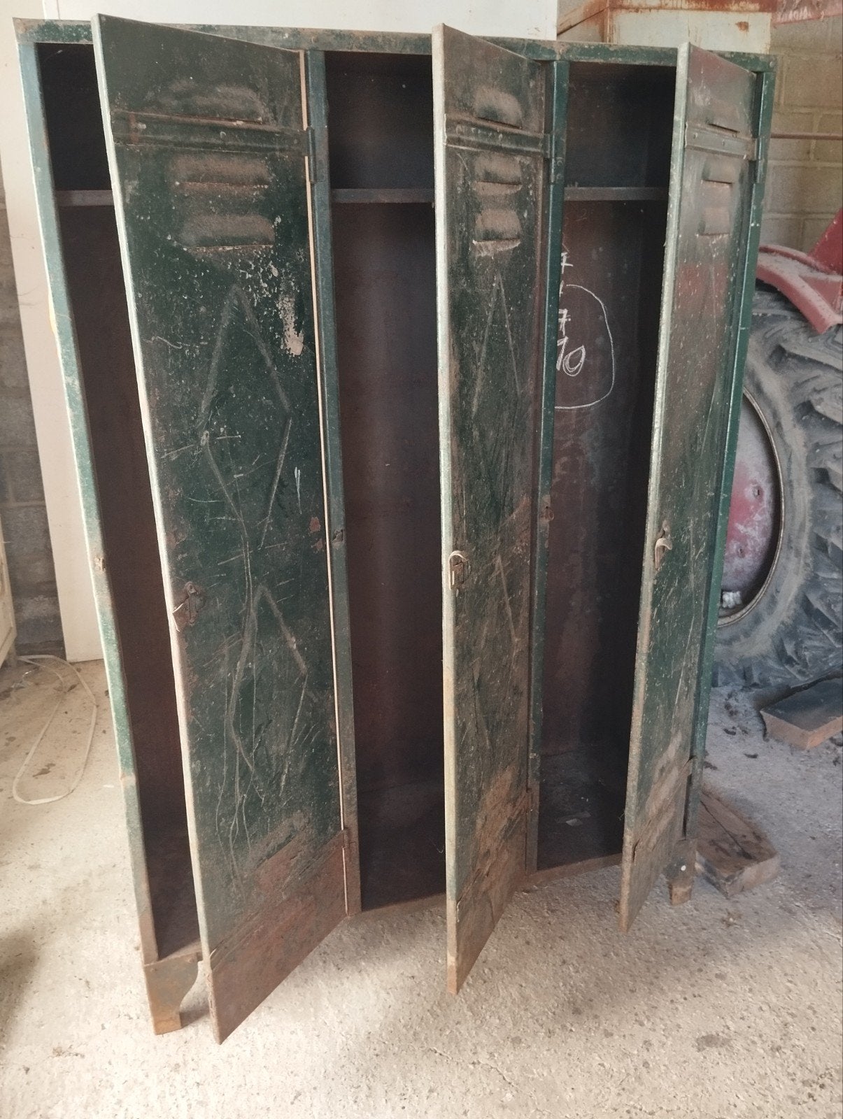 armoire industriel a rénover, Utilisé