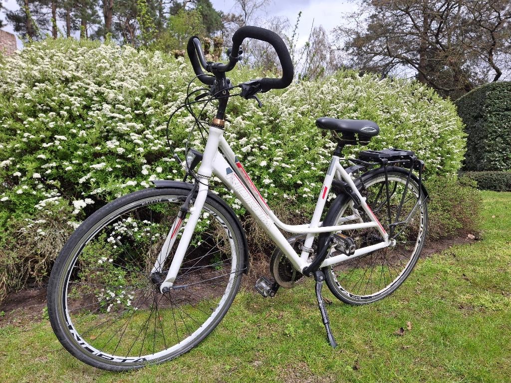 Sportieve witte damesstadsfiets -  Norta LRC S20, 28 inch, 47 tot 50 cm, Zo goed als nieuw, 15 tot 20 versnellingen