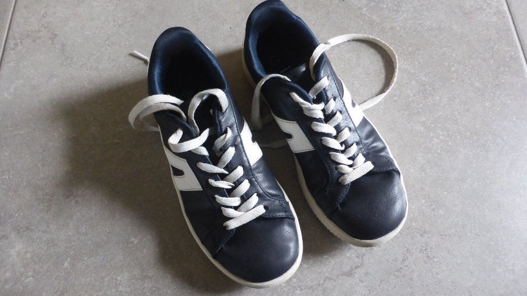 Donkerblauwe sneakers 36 Icons Brantano, Kinderen en Baby's, Gebruikt, Schoenen, Ophalen of Verzenden, Brantano