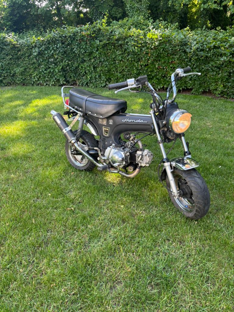 Dax B klasse met papieren, Enlèvement, Comme neuf