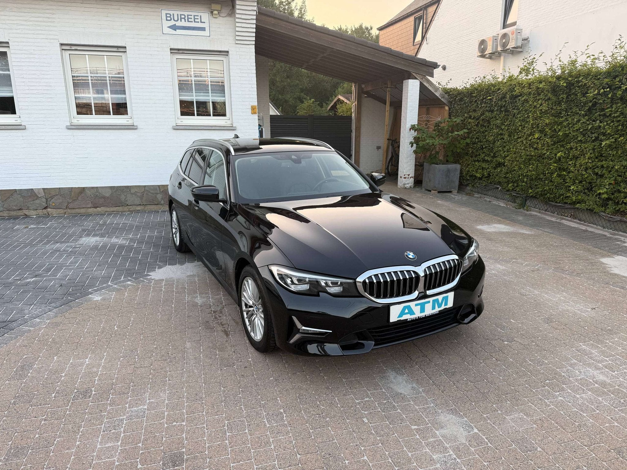 BMW 3 Serie 318 318d Touring Aut. Luxury Line/leder/Panodak/, Autos, BMW, Cuir, Achat, Entreprise, https://public.car-pass.be/vhr/a7d0910a-1bb2-4b6a-97be-ccf9a36be7a7
