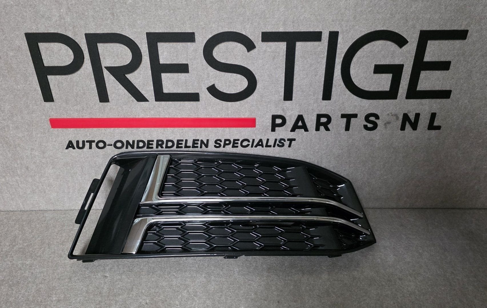 Voorbumper Rooster Audi A4 B9 8W S-Line 8W0807682F Rechts, -, Voor, Nieuw, Ophalen of Verzenden