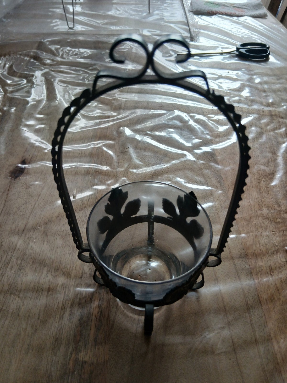 decoration en metal avec pot en verre, Antiquités & Art, Enlèvement ou Envoi