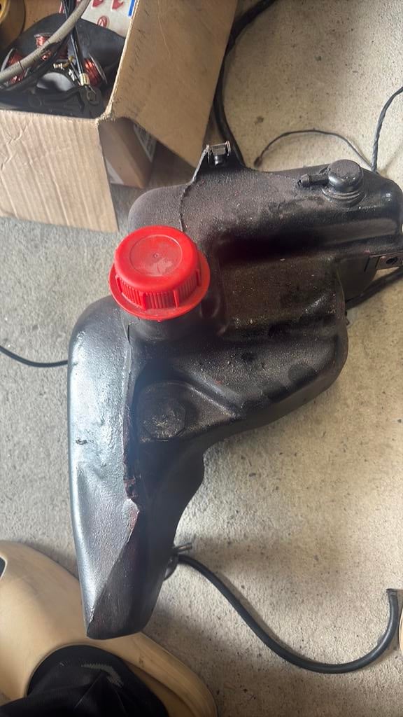 Zip type tank, Fietsen en Brommers, Ophalen, Zo goed als nieuw