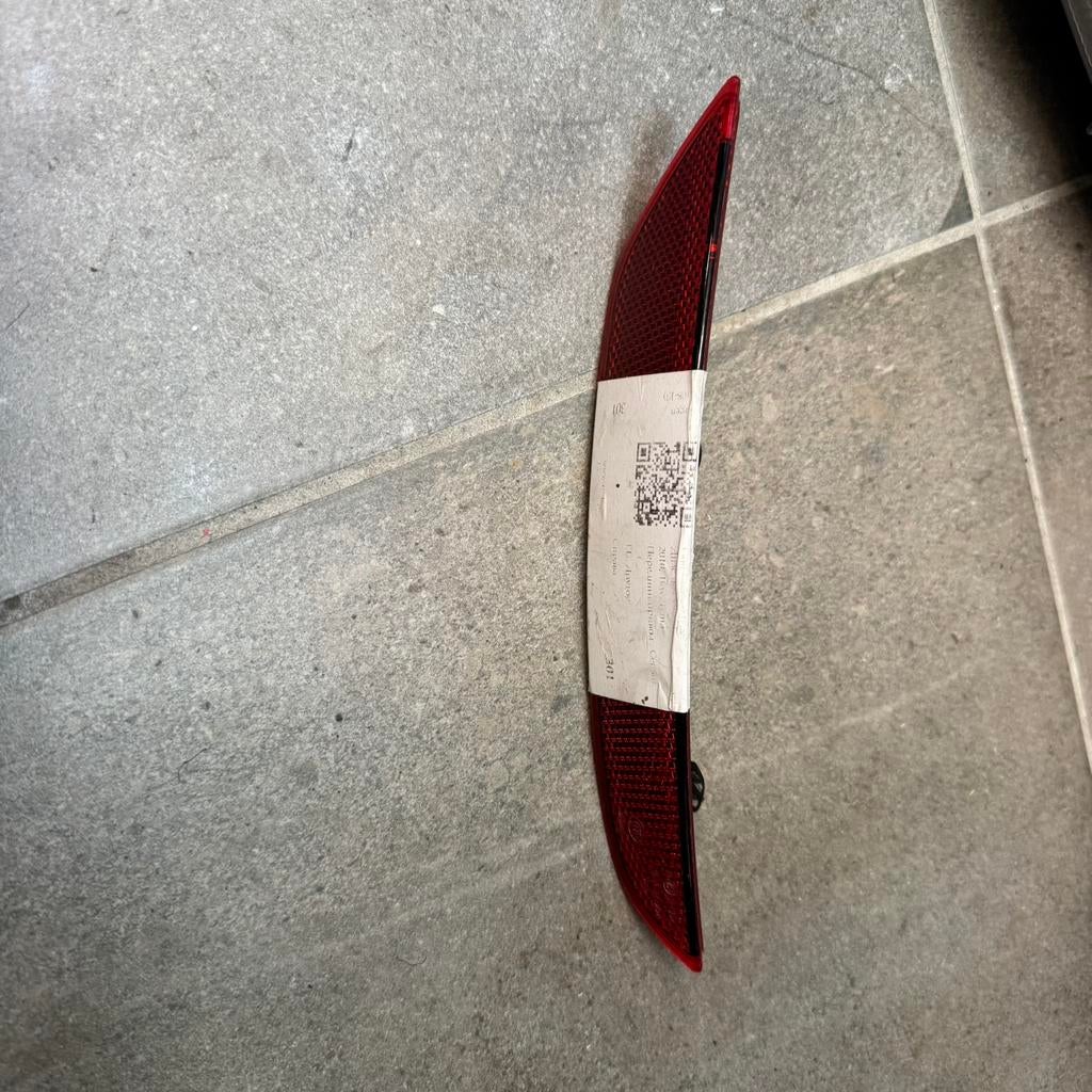 Volkswagen Golf  6 , VI Réflecteur de feu arrière 5K0945106G, Enlèvement ou Envoi, Utilisé, Volkswagen