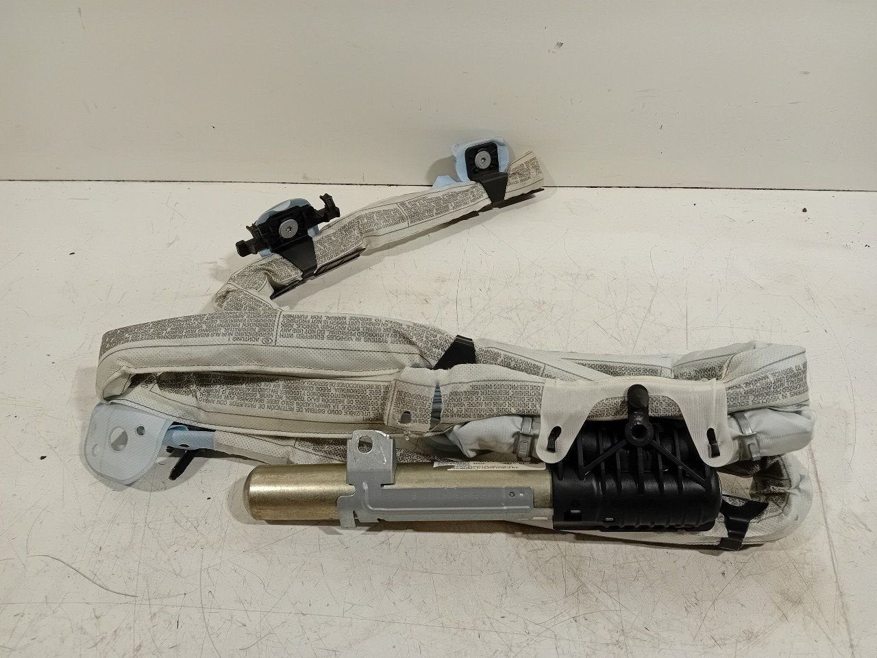Gordijn airbag rechts BMW 3 serie, Onderdelen@venauto.nl, Van der Ven Autorecycling B.V., Gebruikt, Ettenseweg 76, 4706 PB Roosendaal, The Netherlands