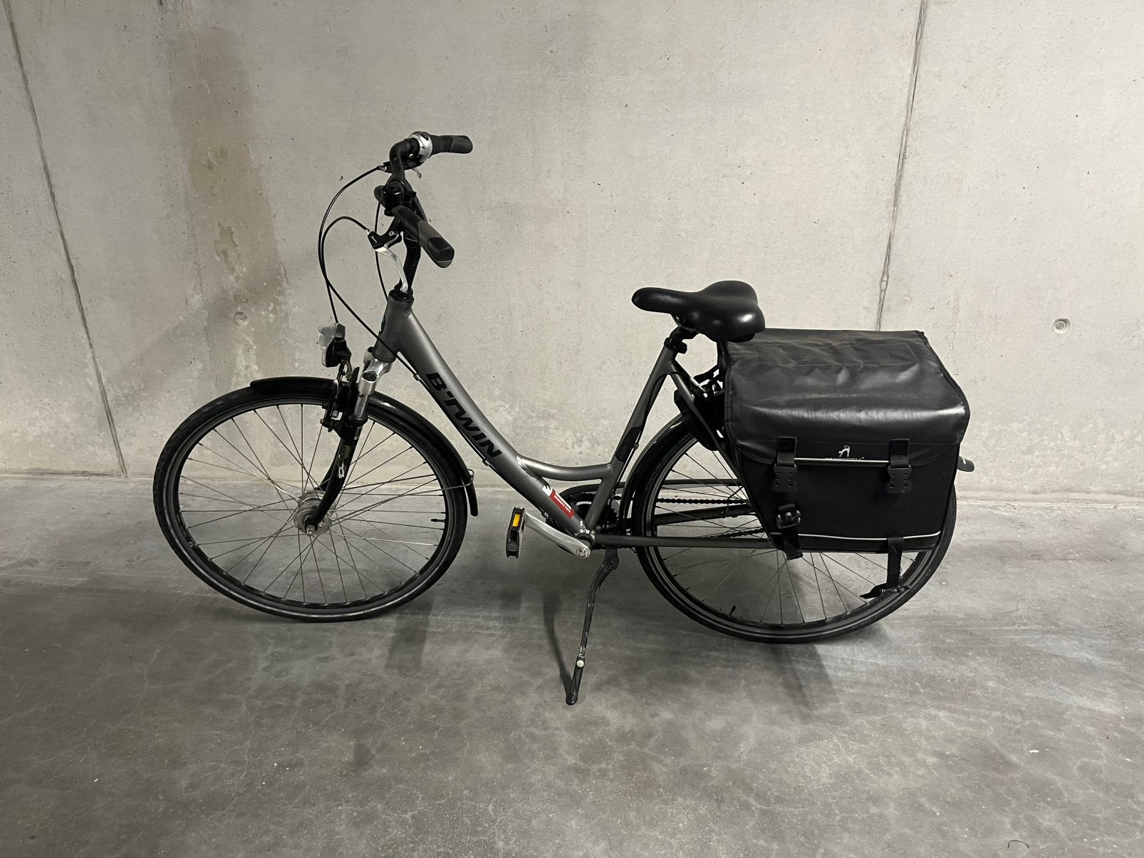 Studentenfiets met versnellingen, Ophalen, Zo goed als nieuw, Versnellingen