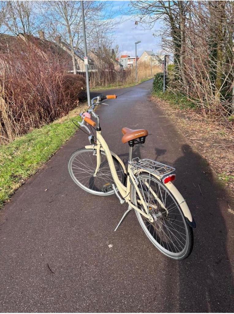 Dames fiets, Fietsen en Brommers, Ophalen of Verzenden, Zo goed als nieuw