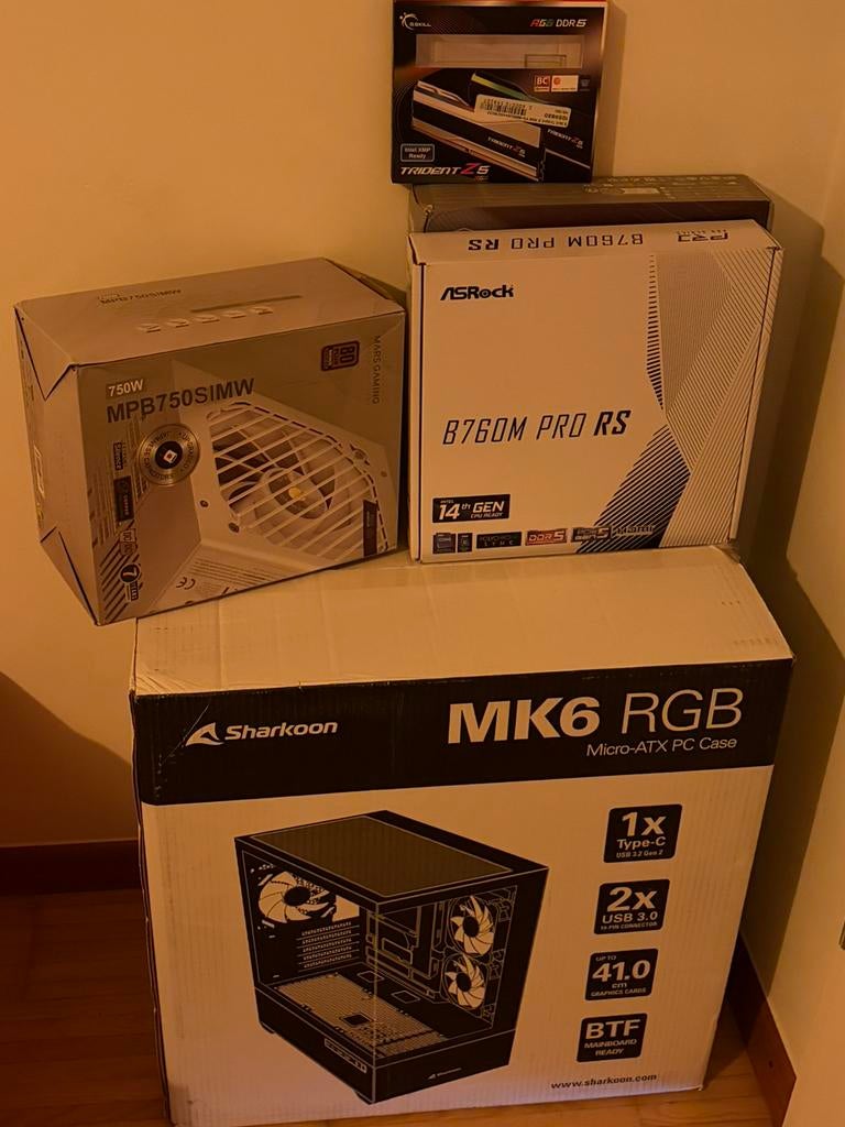 Gaming PC RTX 5060Ti, i7 14700F, 32GB DDR5 6000Mhz, Virtual Reality, Comme neuf, 4 Ghz ou plus, SSD