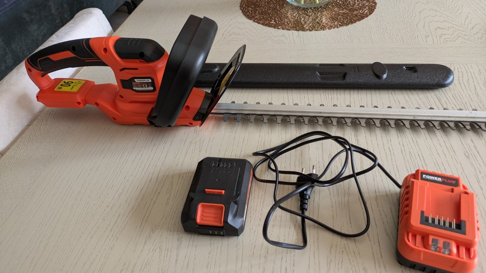 Haagscheermachine, Tuin en Terras, Ophalen, Zo goed als nieuw, Accu