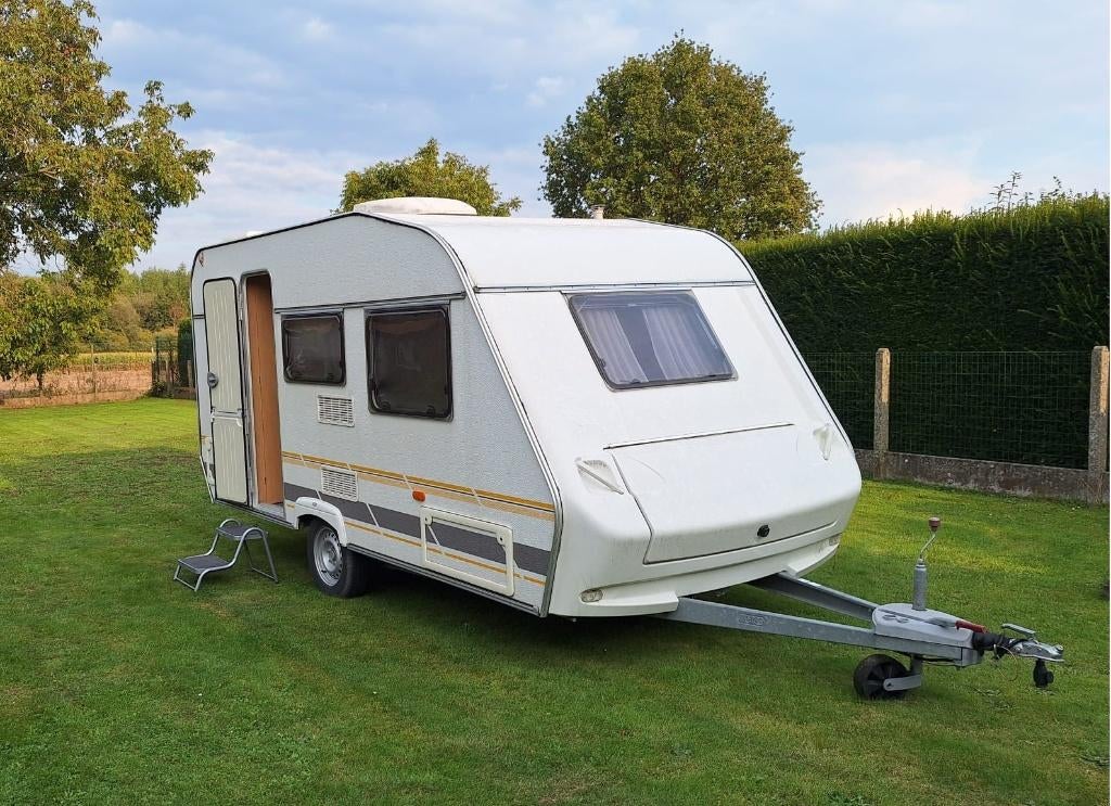 Caravan Delta 2008 zonder papieren, Caravans en Kamperen, Caravans, Standaardzit, Luifel, Particulier, 4 tot 5 meter