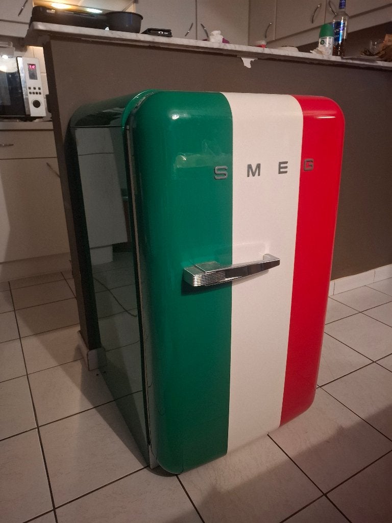 Smeg Koelkast Italiaanse kleuren (nooit gebruikt), Elektronische apparatuur, Zonder vriesvak, 120 tot 140 cm, 60 cm of meer, 100 tot 150 liter