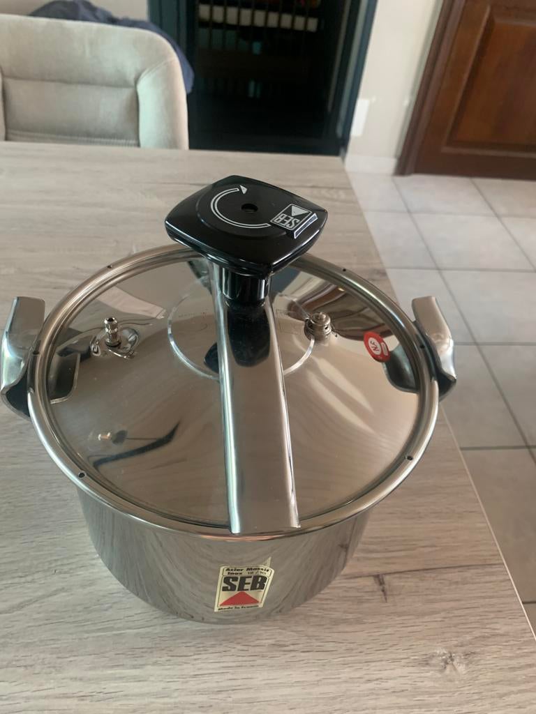 SEB snelkookpan. VERKOCHT, Inox, Keramische plaat, Nieuw, Ophalen