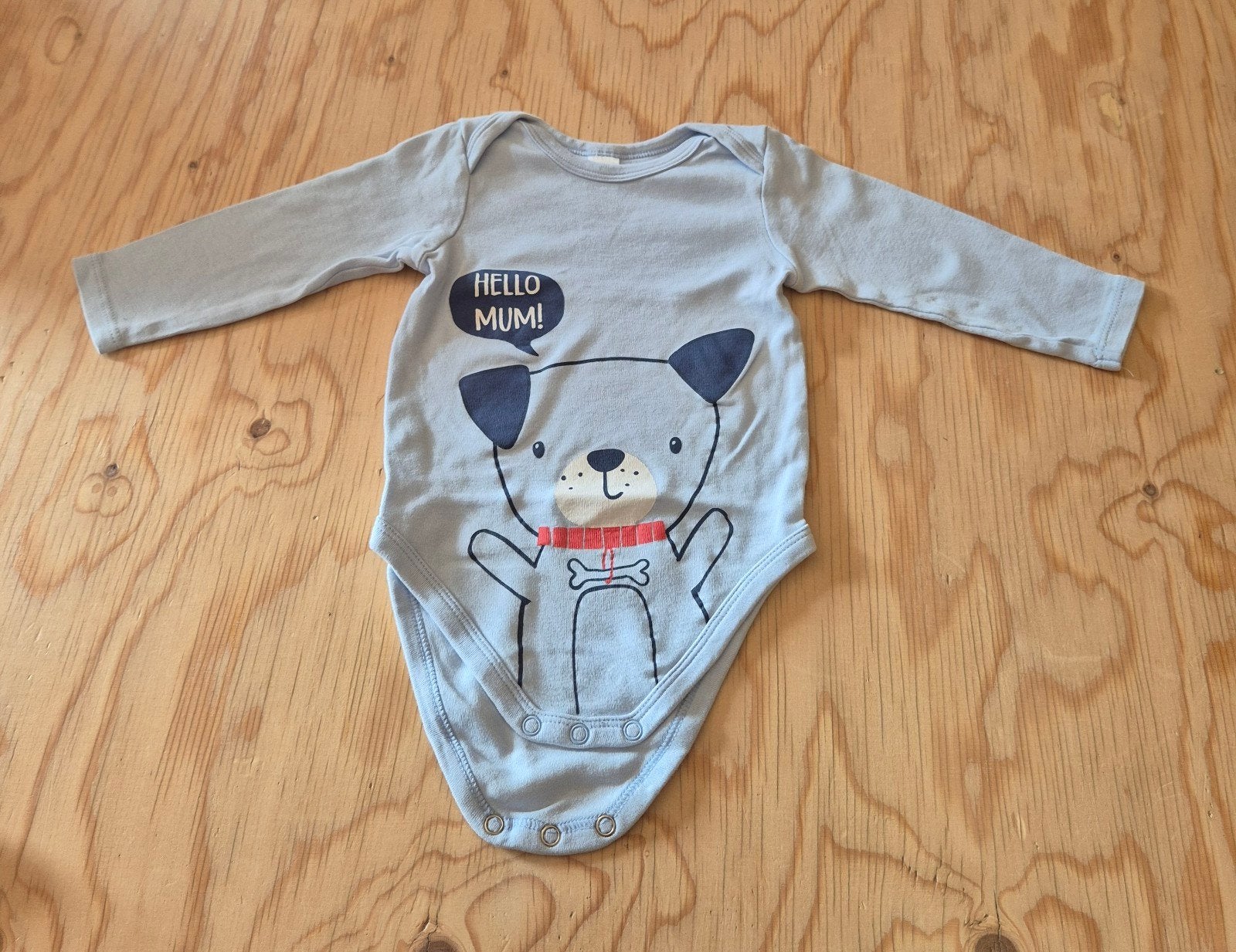 Lichtblauwe romper met hond en lange mouw - Maat 80, Ophalen of Verzenden, Zo goed als nieuw, Jongetje of Meisje, Nacht- of Onderkleding