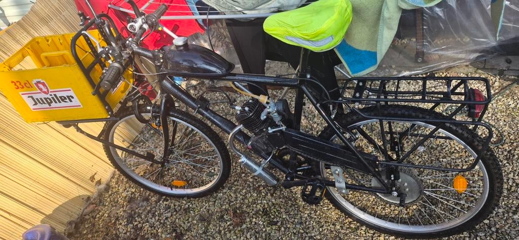 Zelfbouw mountainbike met 2 takt benzine motor, Fietsen en Brommers, Ophalen