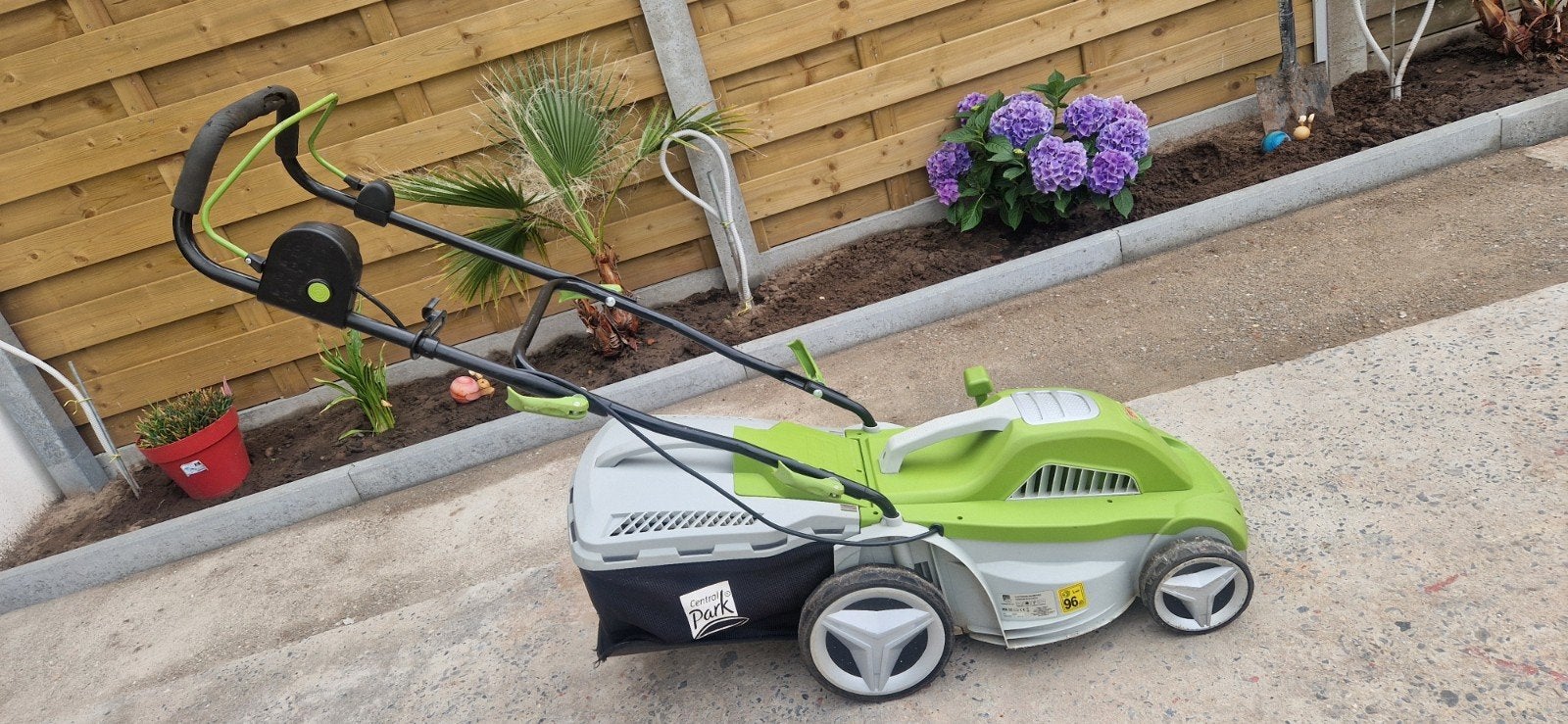 elektrische grasmaaier Central Park, Tuin en Terras, Ophalen, Elektrische grasmaaier