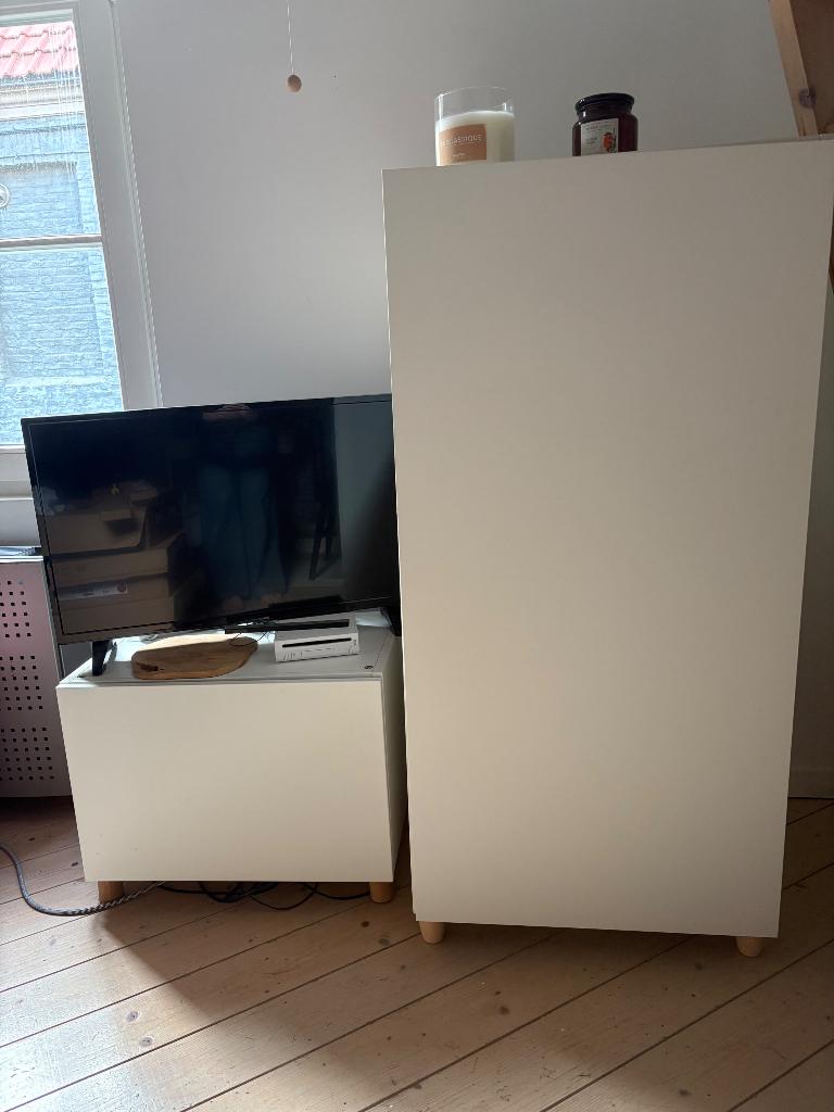 Besta kasten, Huis en Inrichting, Ophalen, 100 tot 150 cm, Zo goed als nieuw, Minder dan 150 cm