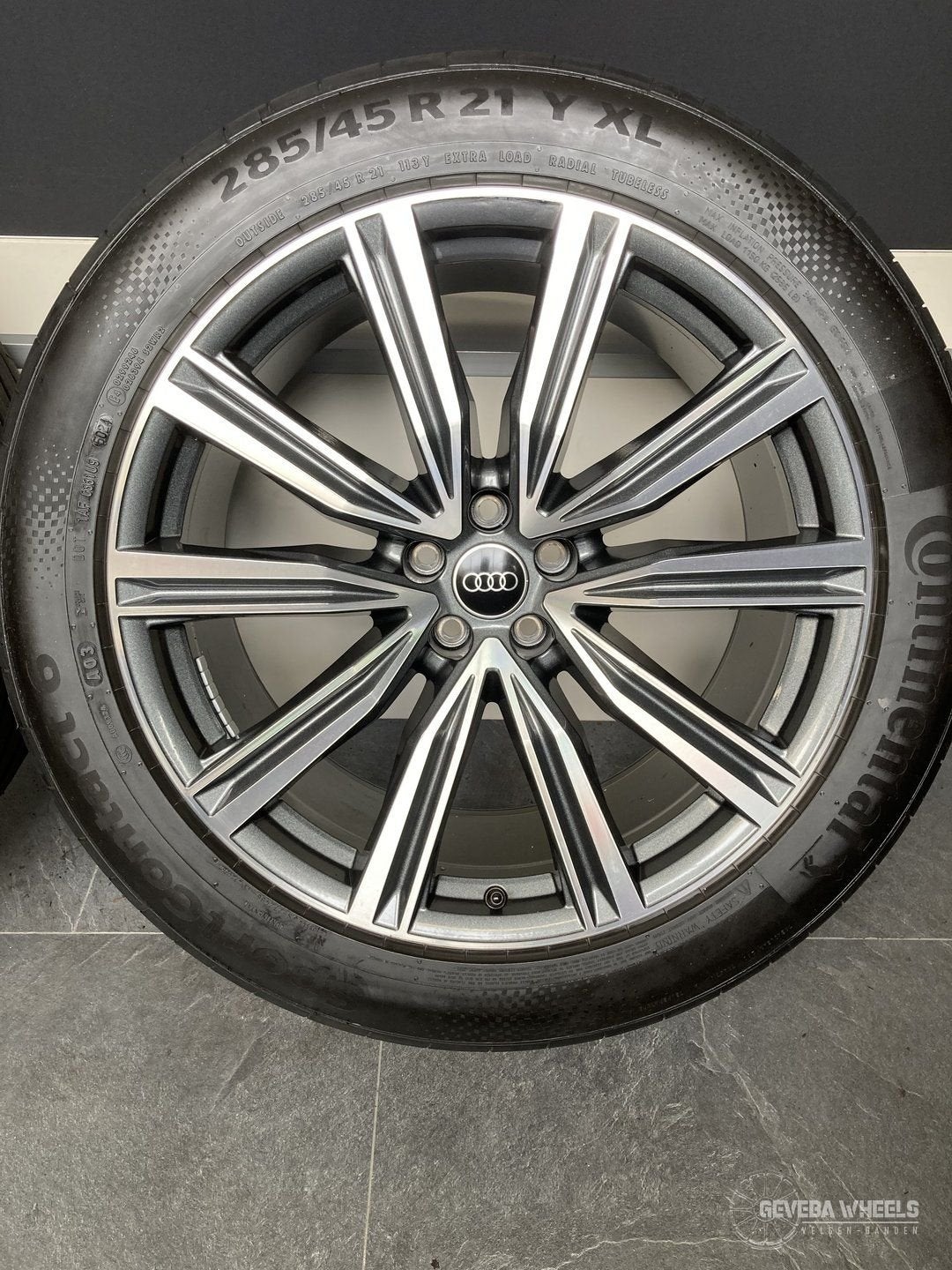 21” originele Audi Q8 / SQ8 velgen + banden 5x112 4M8601025D, Auto-onderdelen, Gebruikt, -, 285 mm, -