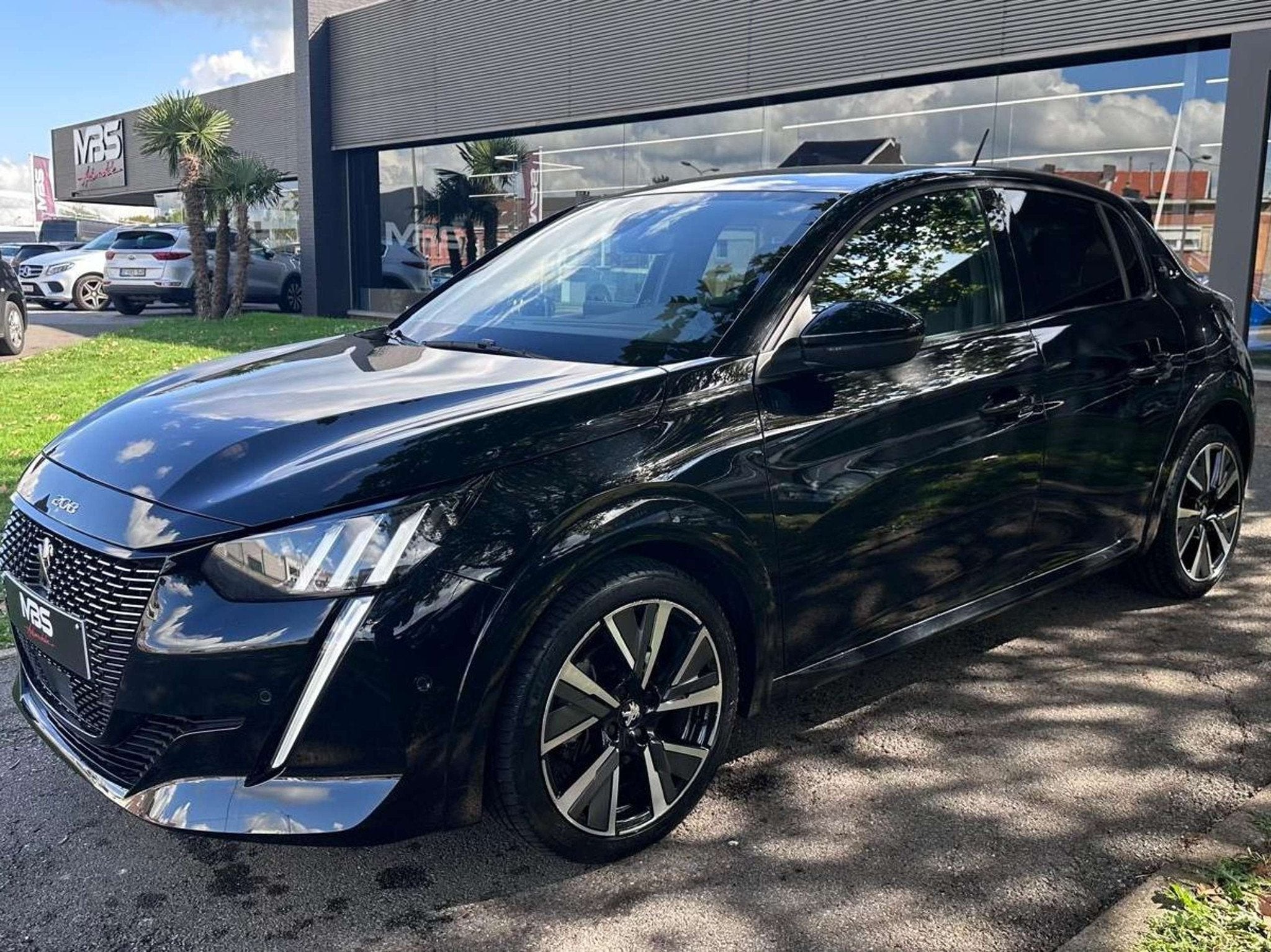 Peugeot 208 *1.2i GT Line* TVAC* LED* CRUISE* CAMERA* GARANT, Autos, Achat, Euro 6, Entreprise, Noir