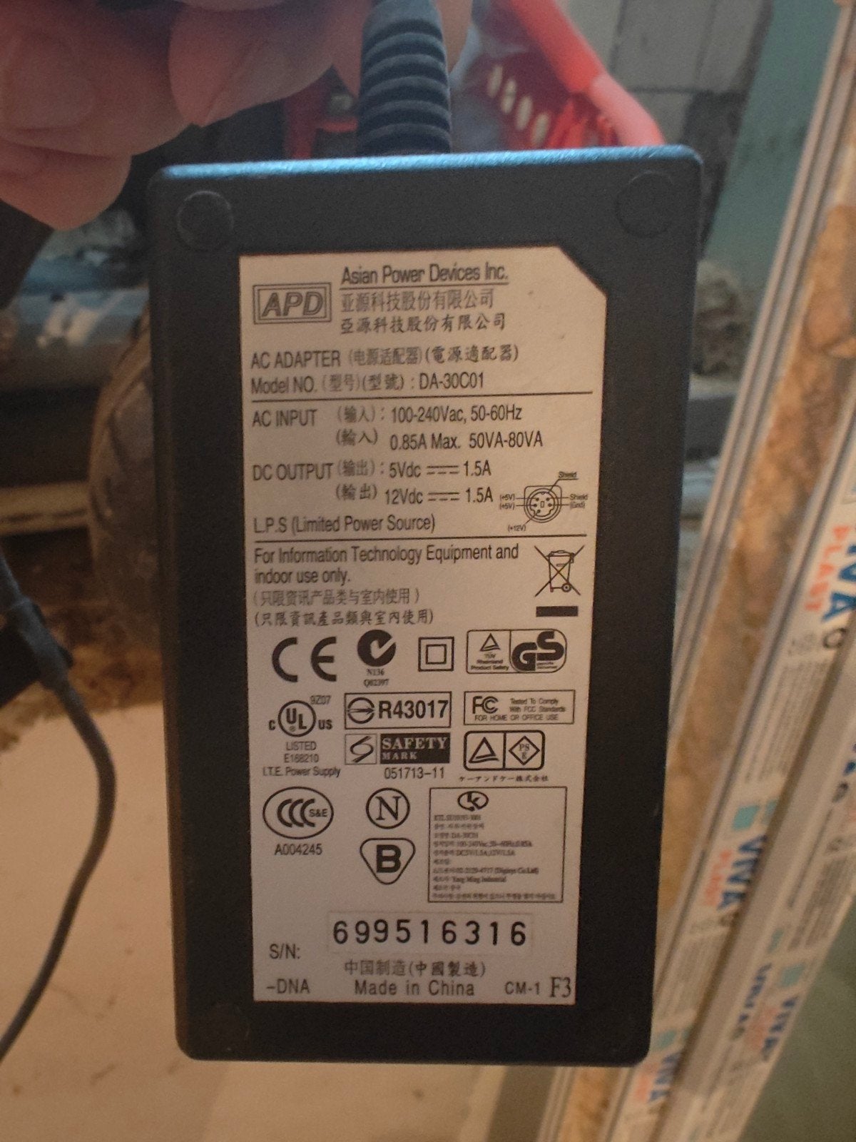 Lader 5v1.5a 12v1.5a ac, Ophalen