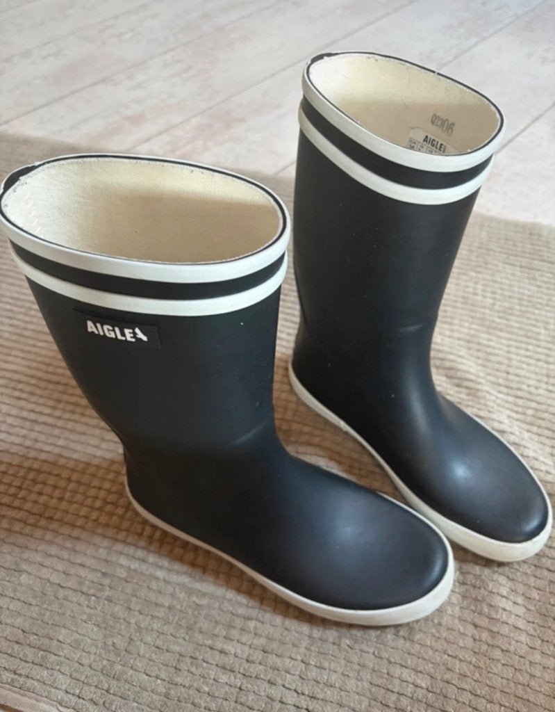 Bottes de pluie Aigle Malouine 36 - comme neuve, Enfants & Bébés, Vêtements enfant | Chaussures & Chaussettes, Comme neuf, Enlèvement