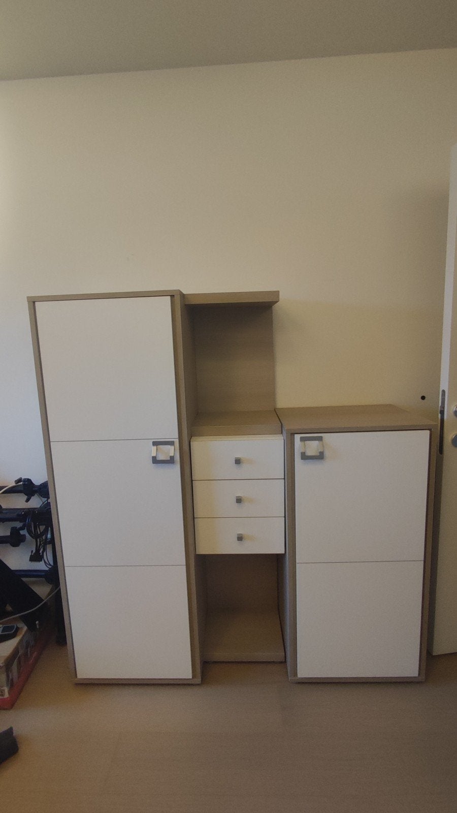 Kasten - hout - Wit / Beige, Ophalen, 100 tot 150 cm, Zo goed als nieuw, 150 tot 200 cm