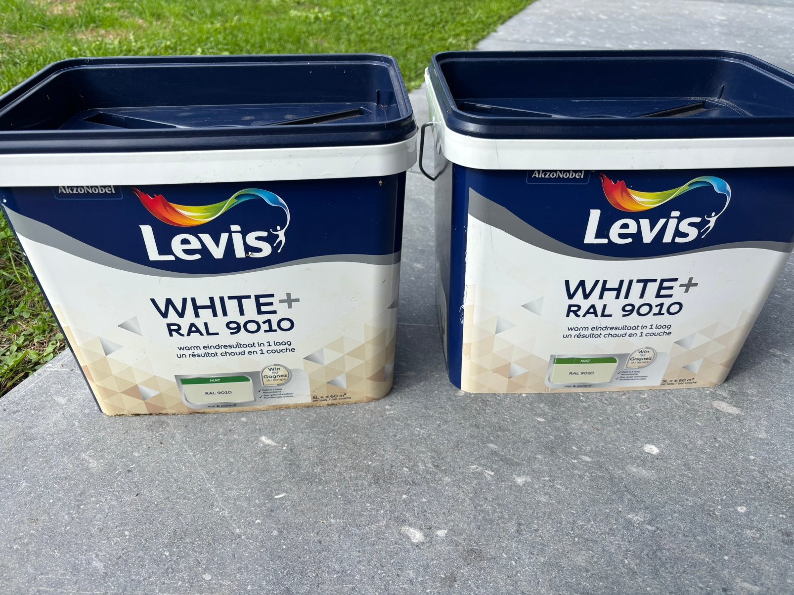 levis white+ ral9010 2x5L, Bricolage & Construction, Neuf, Enlèvement, Peinture, 5 à 10 litres