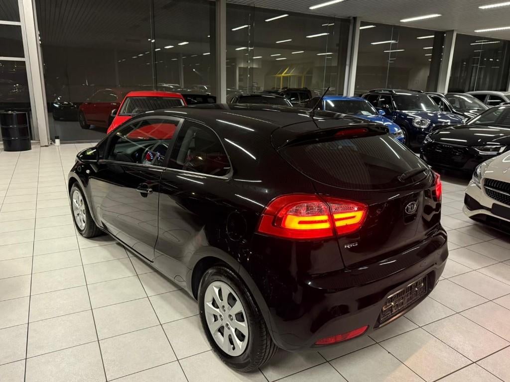 Kia New Rio 1.2i Essence 63kW Euro 5, Autos, Kia, Euro 5, Achat, Entreprise, Boîte manuelle
