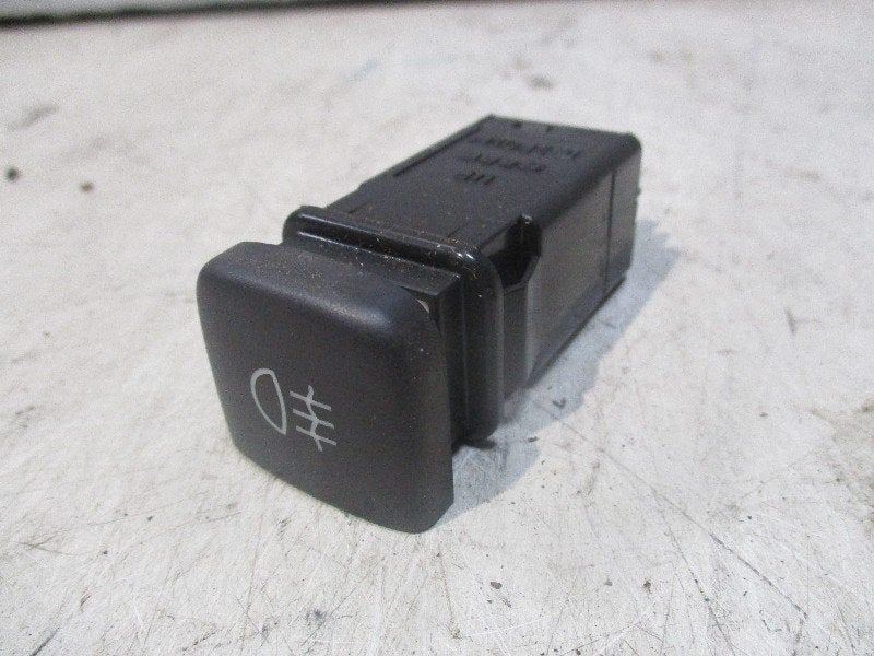 COMMUTATEUR ANTI BROUILLARD Saab 900 II (01-1993/02-1998), Saab-de-info@saabgroup.com, Marienbergstraße  96
90411  Nürnberg, DE