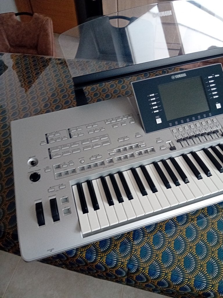 Clavier Yamaha Tyros 4, 61 touches, Yamaha, Enlèvement, Utilisé