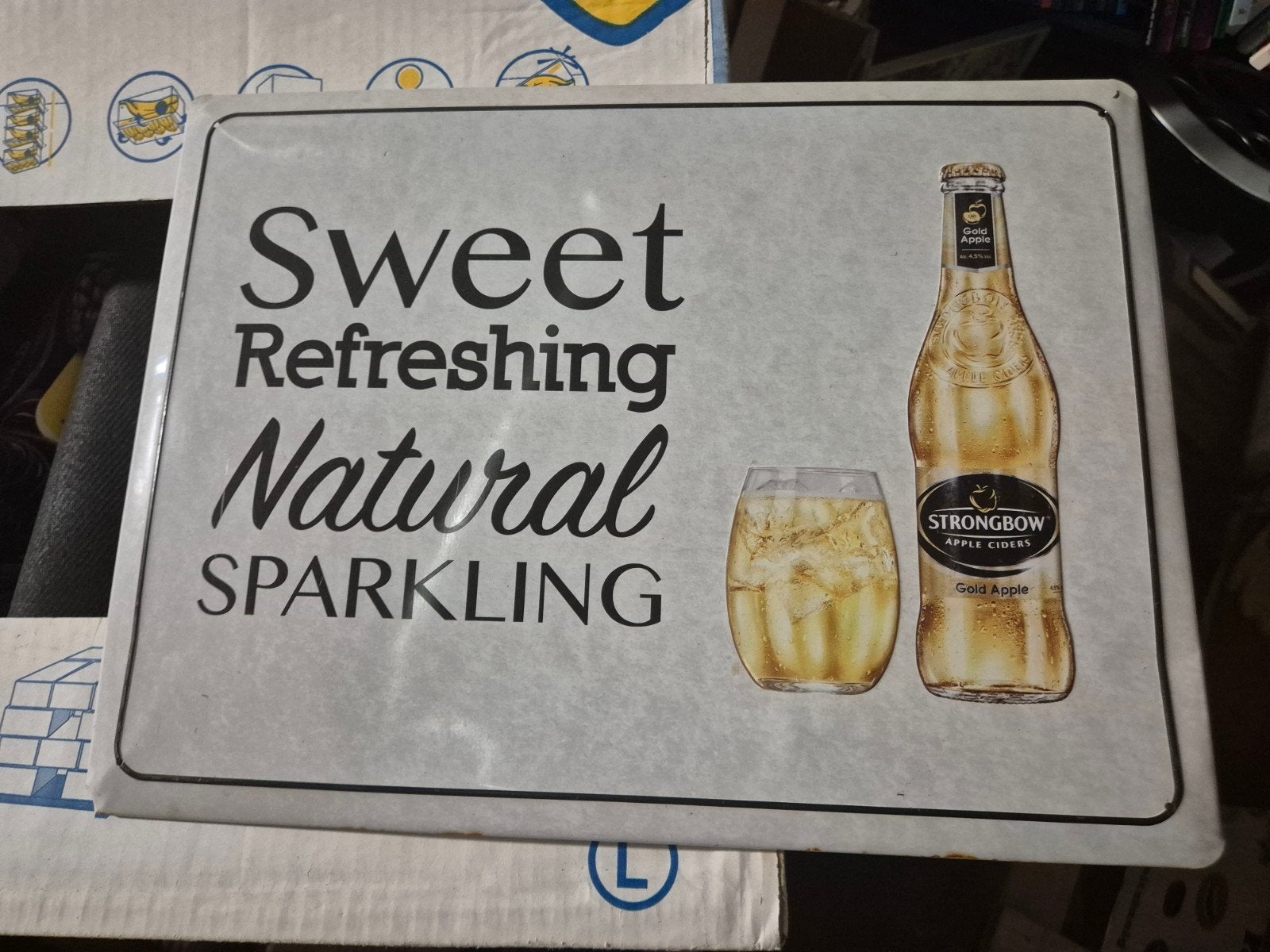 Metalen plaat Strongbow, Verzenden