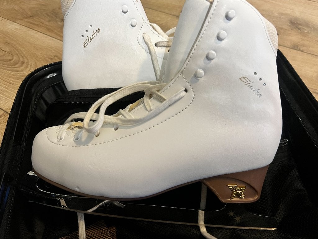 Risport Electra kunstschaatsen maat 255 + IV Double Star, Sport en Fitness, Overige merken, Ophalen of Verzenden, Zo goed als nieuw