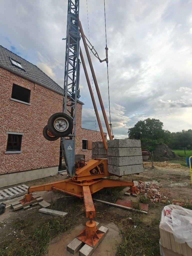 Bouwkraan met toebehoren, Ophalen, Kraan