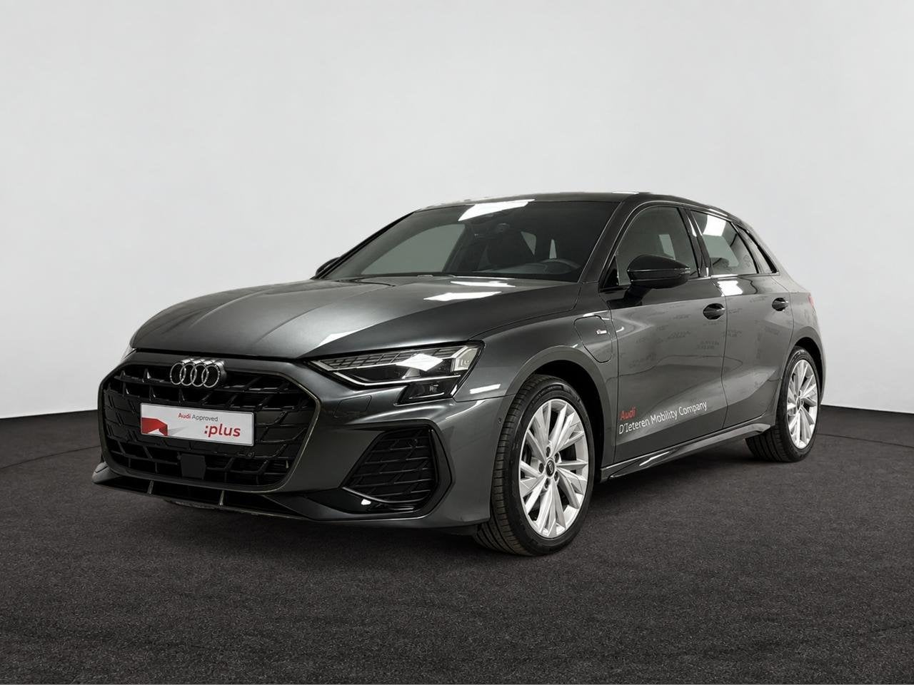 Audi A3 Sportback PHEV S line TFSI e  150 kW S tronic, Auto's, Automaat, Berline, https://public.car-pass.be/vhr/606591dc-2fd6-431e-90e9-44e4c5cefa1d
