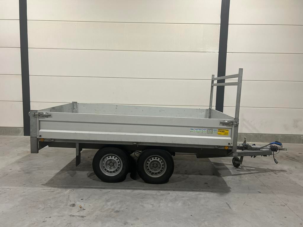 2700kg gekeurde Kerenzo aanhangwagen, Ophalen, Zo goed als nieuw