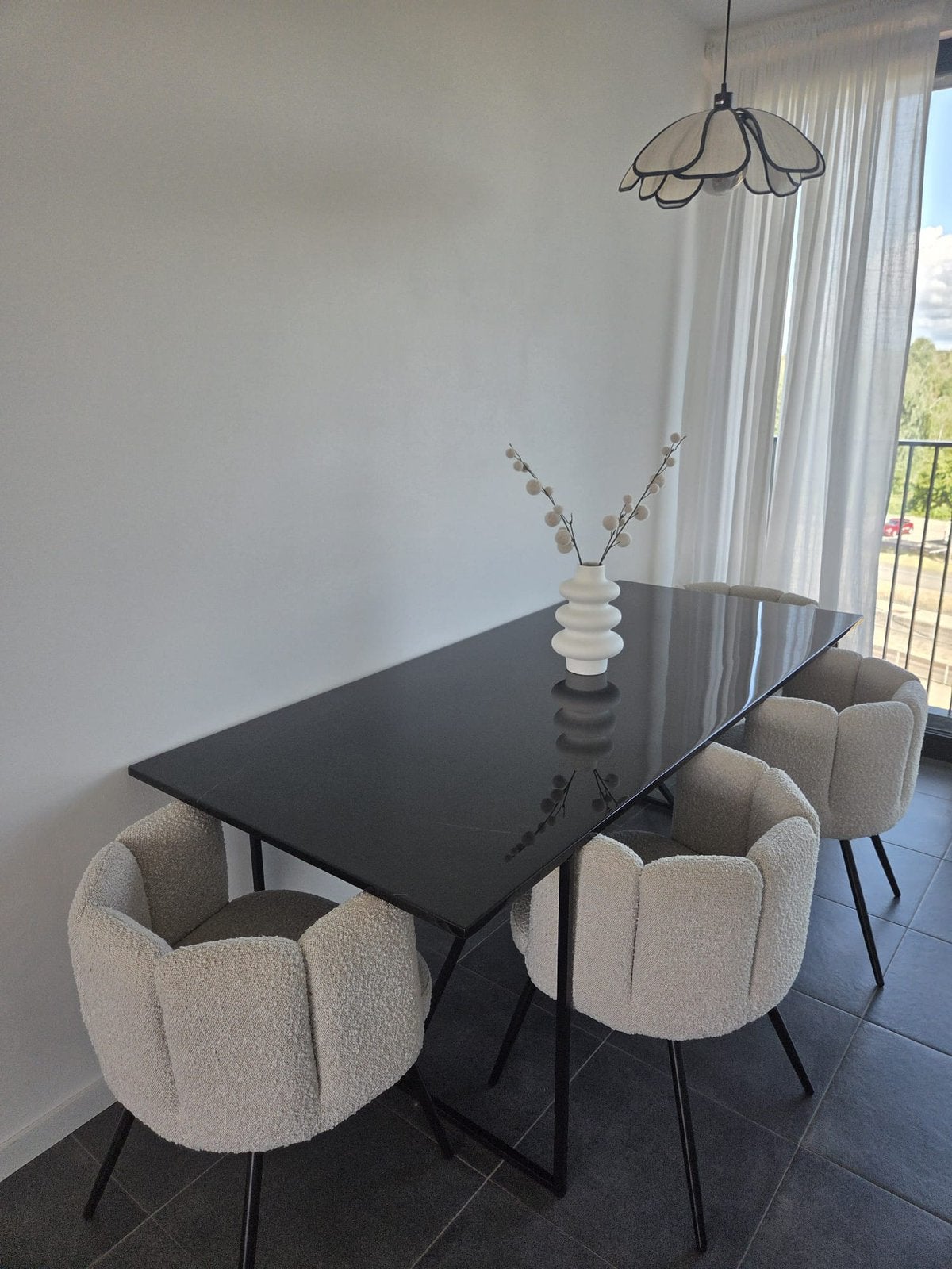 Eettafel marmer van het merk Furnified, Ophalen, Zo goed als nieuw