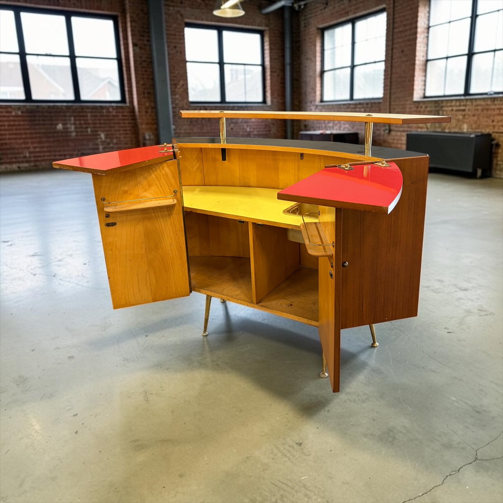 Bar/commode pliante vintage du milieu du siècle, Envoi, Utilisé, Armoire