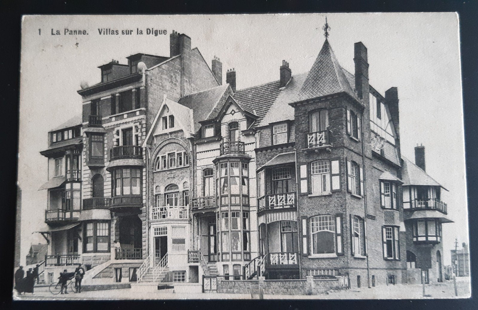 VILLAS DE LA PANNE À DIGUE EN BORD DE MER, Enlèvement ou Envoi