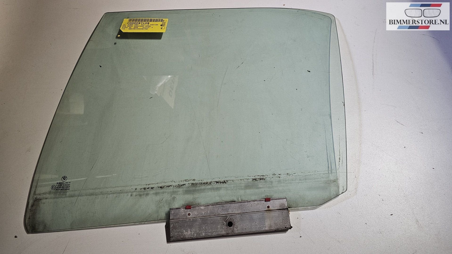 Zijruit raam groen linksachter BMW E36 sedan 51341960907 196, Auto-onderdelen, Gebruikt, -, Deur, -