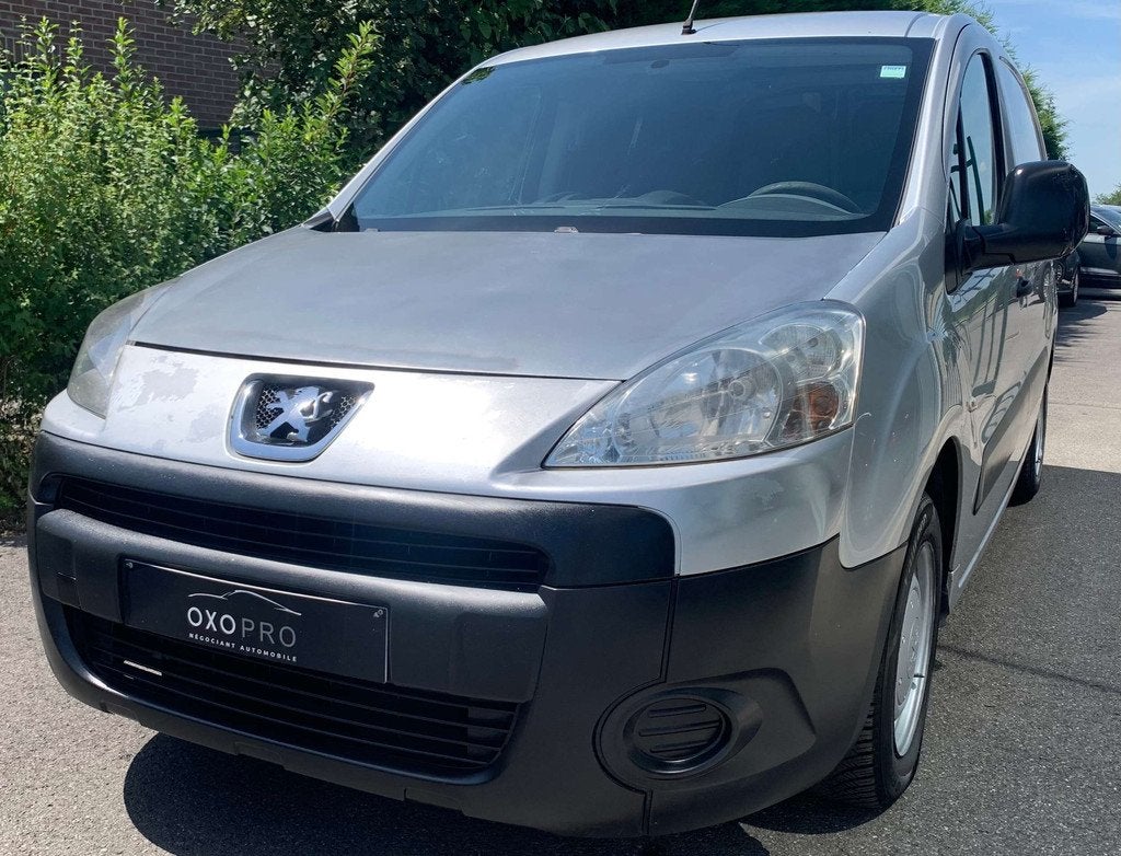 Citroën Berlingo 1.6 HDi / UTILITAIRE / 2 PLACES / CARPLAY, Argent ou Gris, Achat, 6 portes, Entreprise