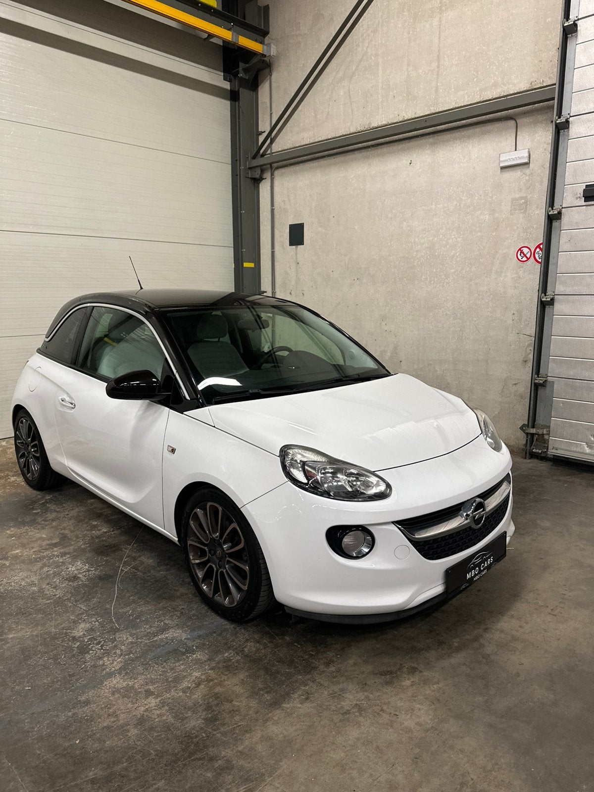 Opel Adam 1.2i| CRUISE, BLEUTOOTH,.., Voorwielaandrijving, https://public.car-pass.be/vhr/35a90ad7-71fe-4d5c-a0f9-64918ce20462