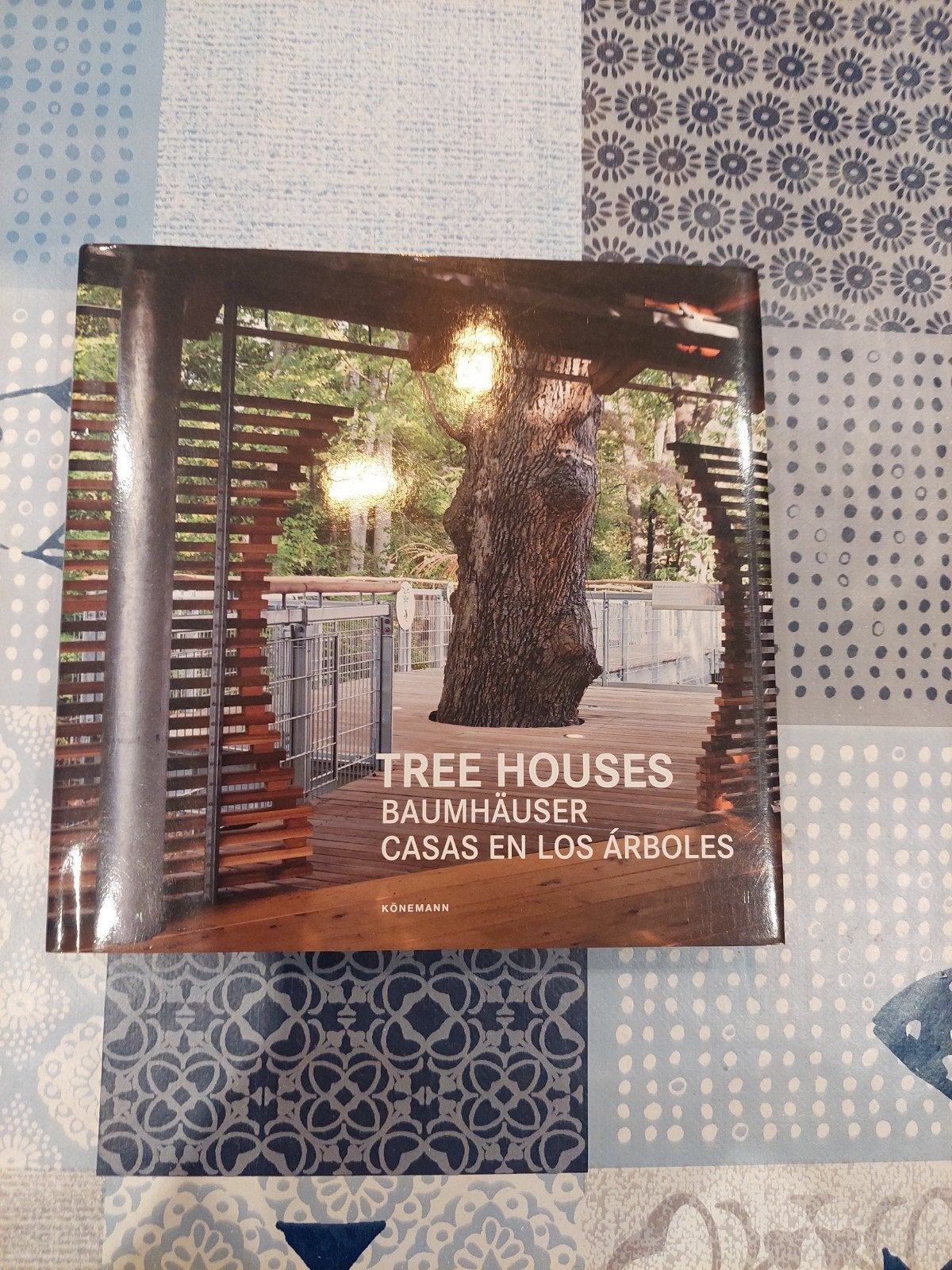 Fotoboek: Treehouses (Könemann), Ophalen