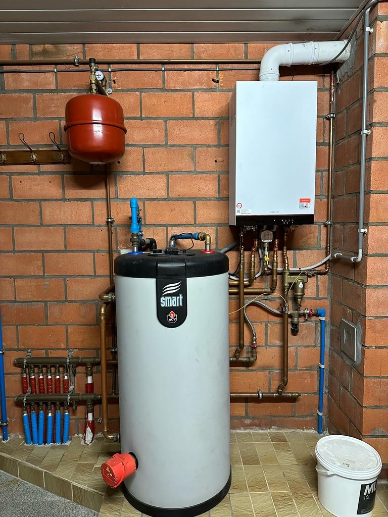 Viessman Vitodens 050-w + honeywell thermostaat, Ophalen, Zo goed als nieuw