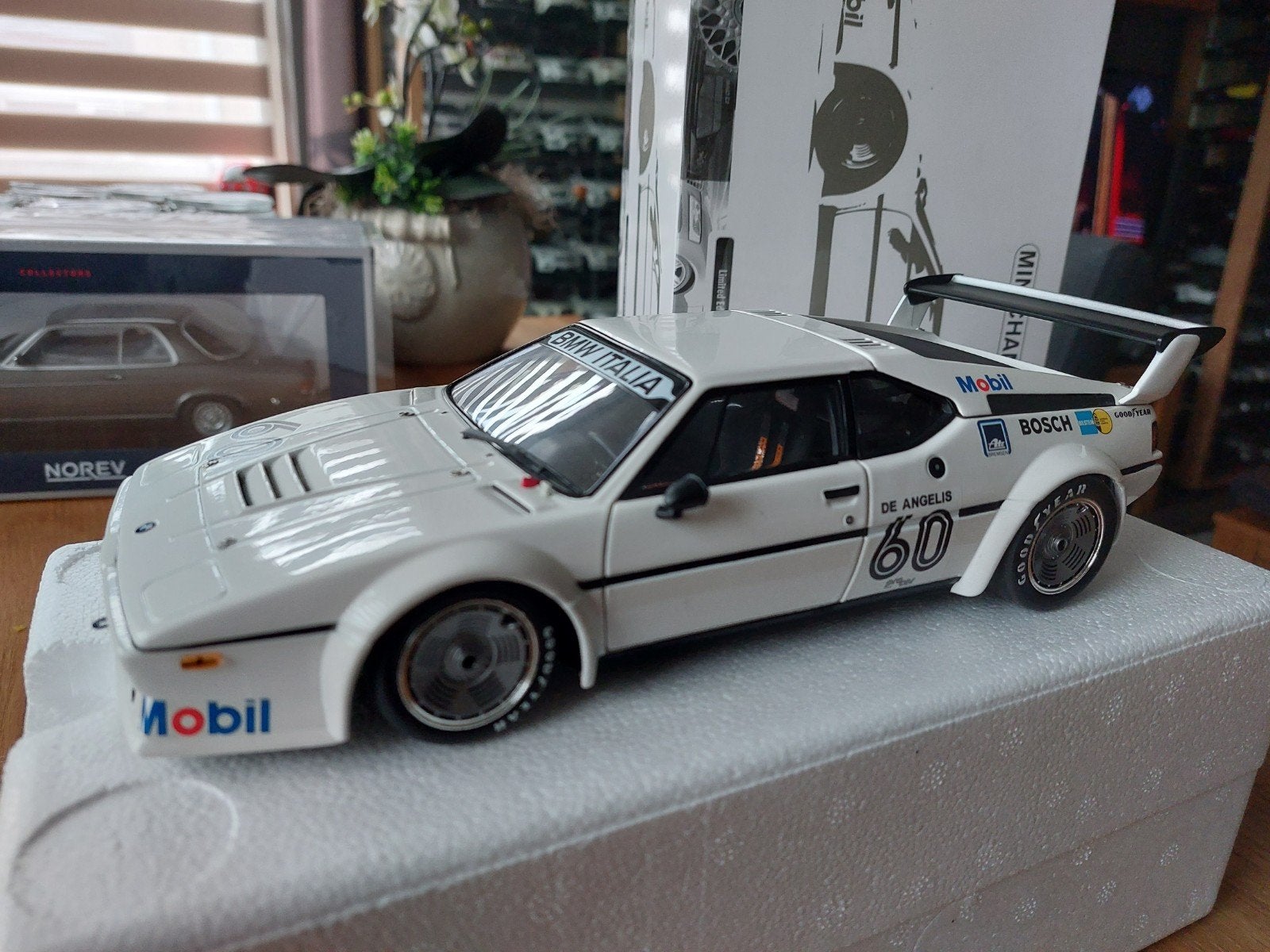 Minichamps 1/18 Bmw M1 Procar Zolder Winner 1979 blanche, Enlèvement ou Envoi, Comme neuf, Voiture, MiniChamps