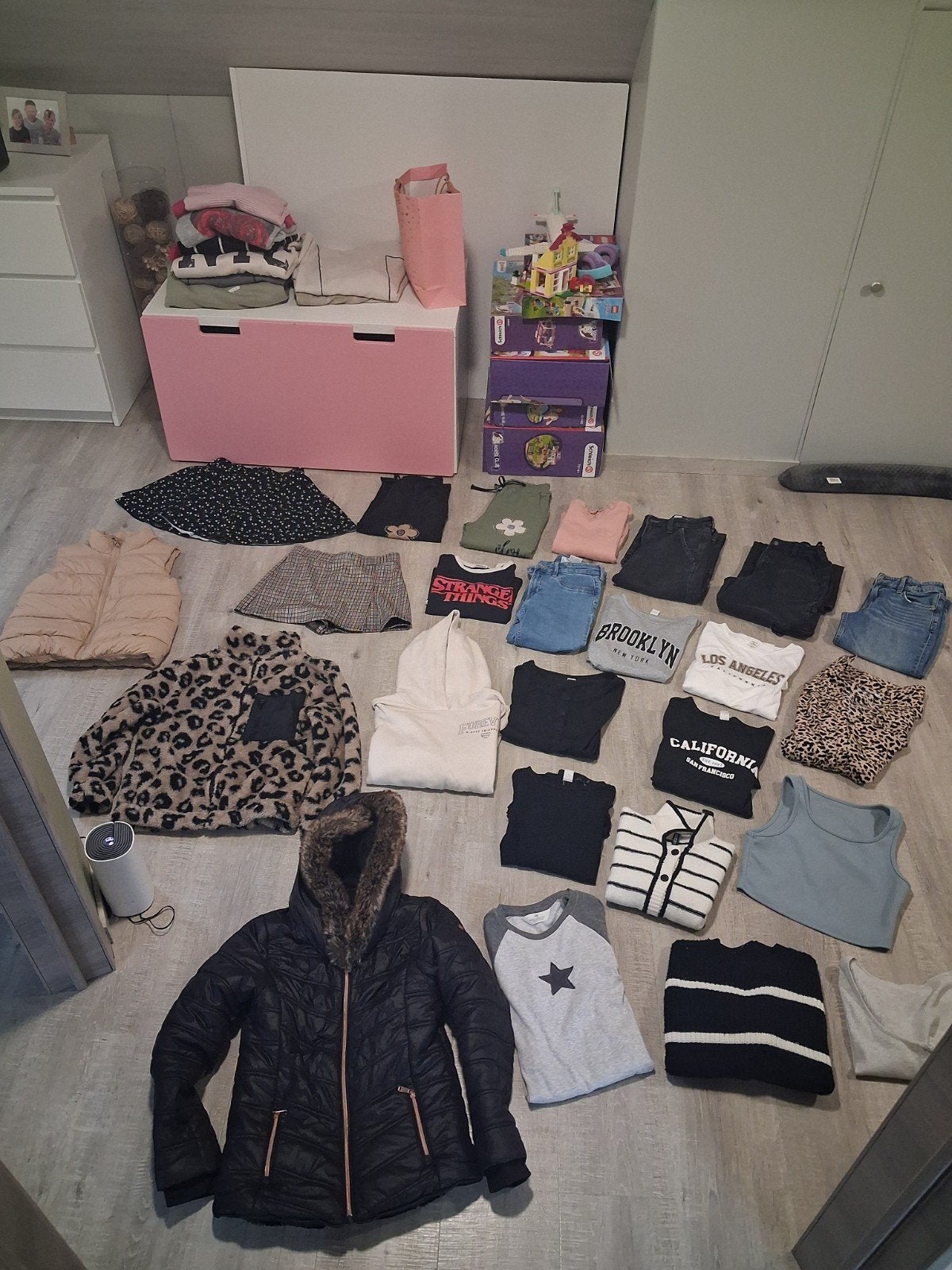 Lot de 25 vêtements pour filles - 12ans, Enlèvement, Comme neuf