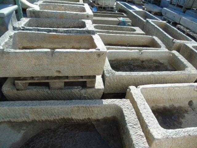 bac ou auge en pierre bleu , jardinière , grand choix !!, Pierre, 30 à 60 cm, Enlèvement, Utilisé